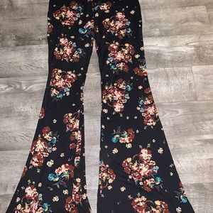 Super Cute Stretchy Floral Pants